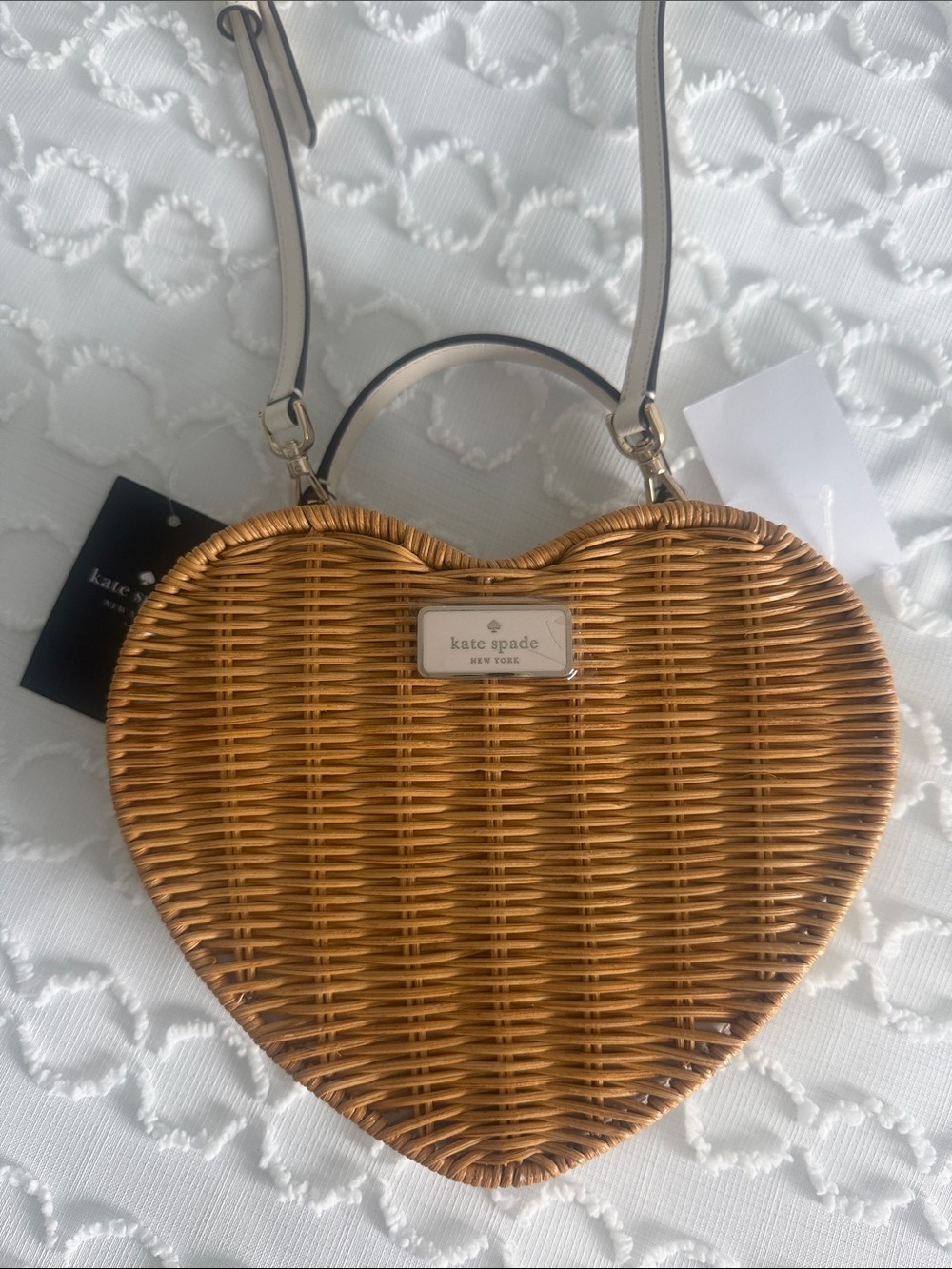 Kate Spade Wicker Heart Crossbody Bag NWT - Picture 3 of 8